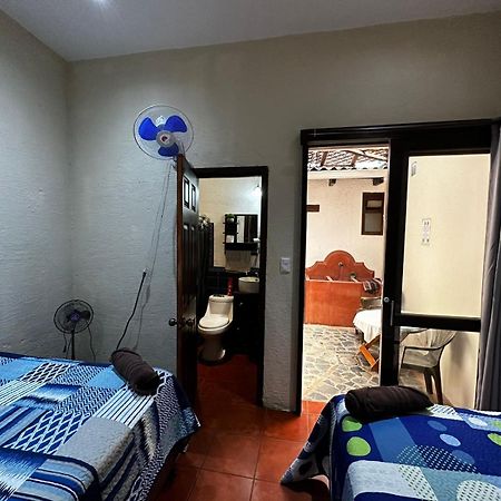 El Aventurero Hotel Antigua Buitenkant foto