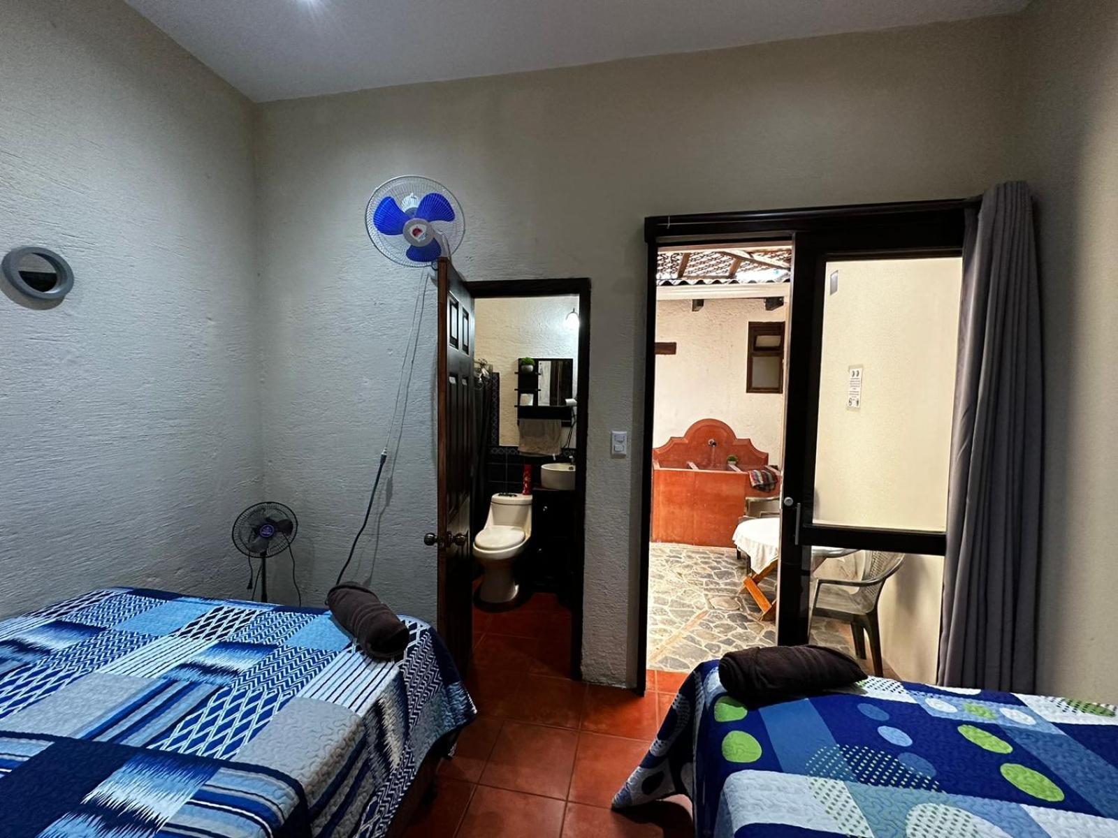 El Aventurero Hotel Antigua Buitenkant foto